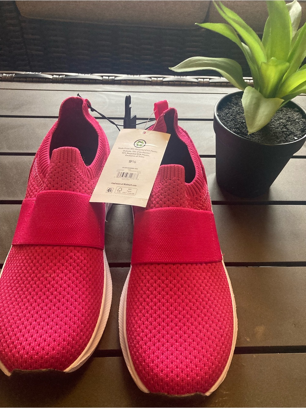 Bright Pink Slip-On Knit Sneakers with Elastic Strap